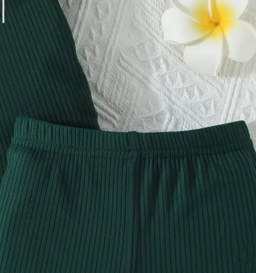 Araf Fashion Kids Girls Bottle Green Top & Shorts Set